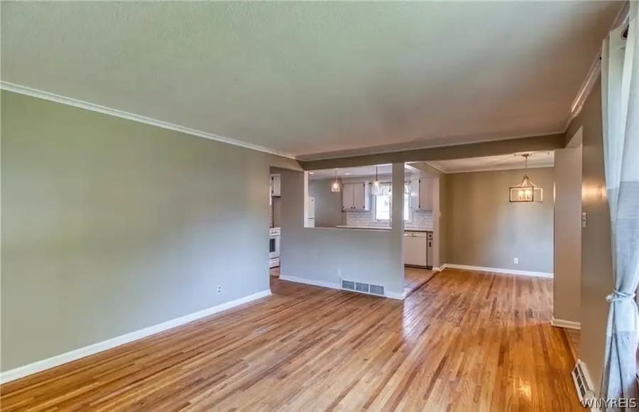 30 Augusta Avenue, Buffalo, NY 14226 - #2