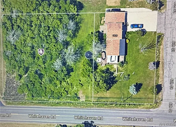 2855 Whitehaven Road N, Grand Island, NY 14072