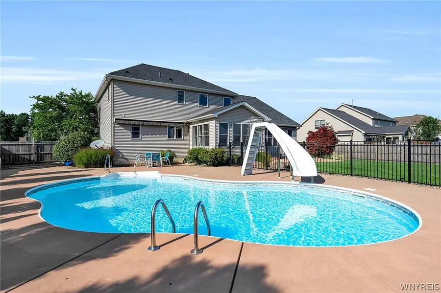 3856 Ontario Drive, North Tonawanda, NY 14120 - #3