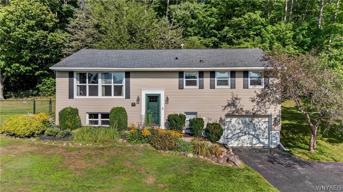 8711 S Greenbriar, Boston, NY 14025 - #1