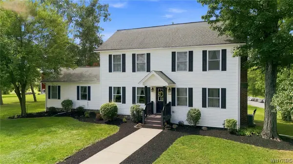 S3504 Four Rod Road W, East Aurora, NY 14052