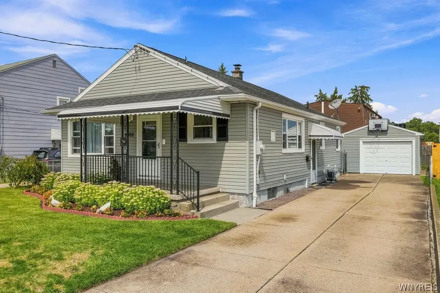 9006 Demunda Avenue, Niagara Falls, NY 14304 - #3