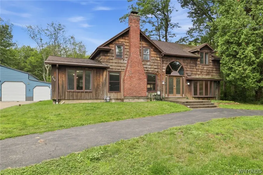 7149 Derby Road, Derby, NY 14047 - #3
