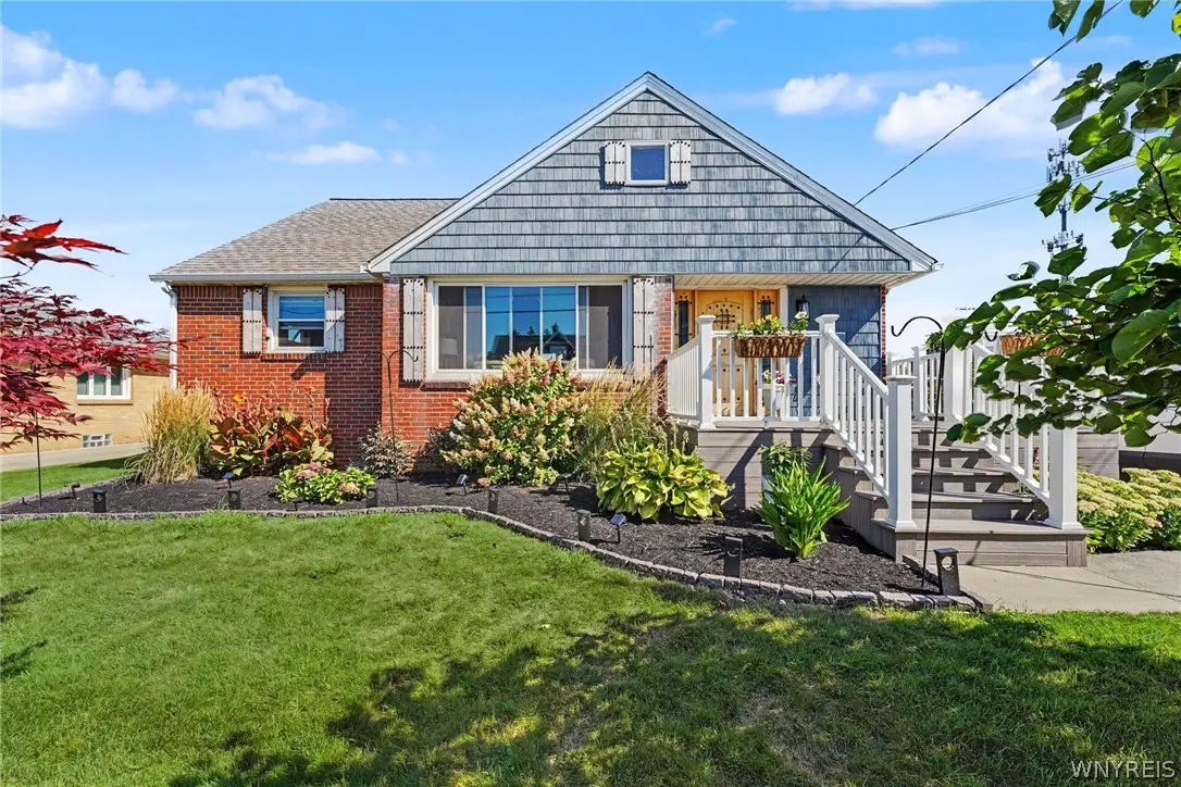 32 Hamilton Avenue, Buffalo, NY 14218 - #1