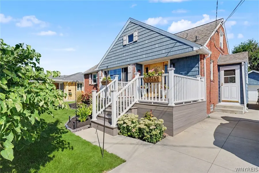 32 Hamilton Avenue, Buffalo, NY 14218 - #2