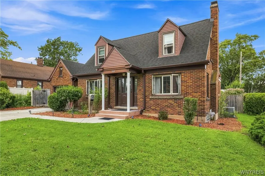 744 Seymour Avenue, Niagara Falls, NY 14305 - #3