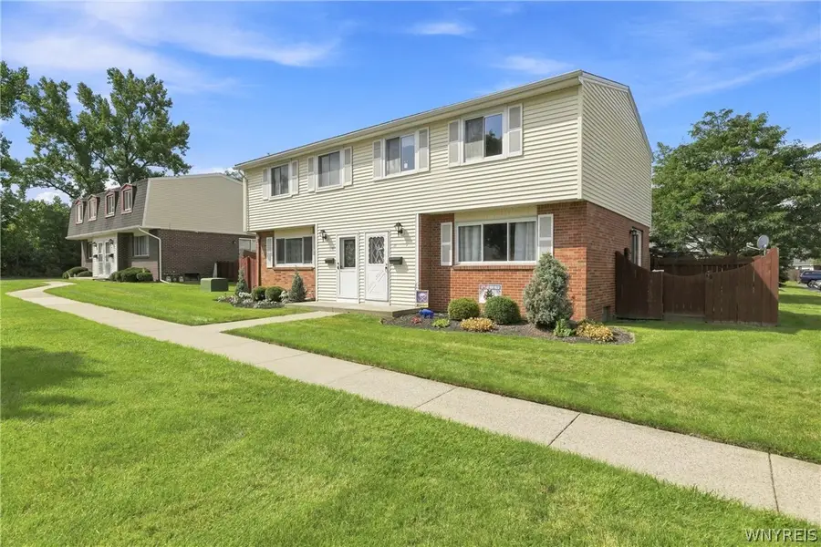 71 Parkview Court, Lancaster, NY 14086 - #2
