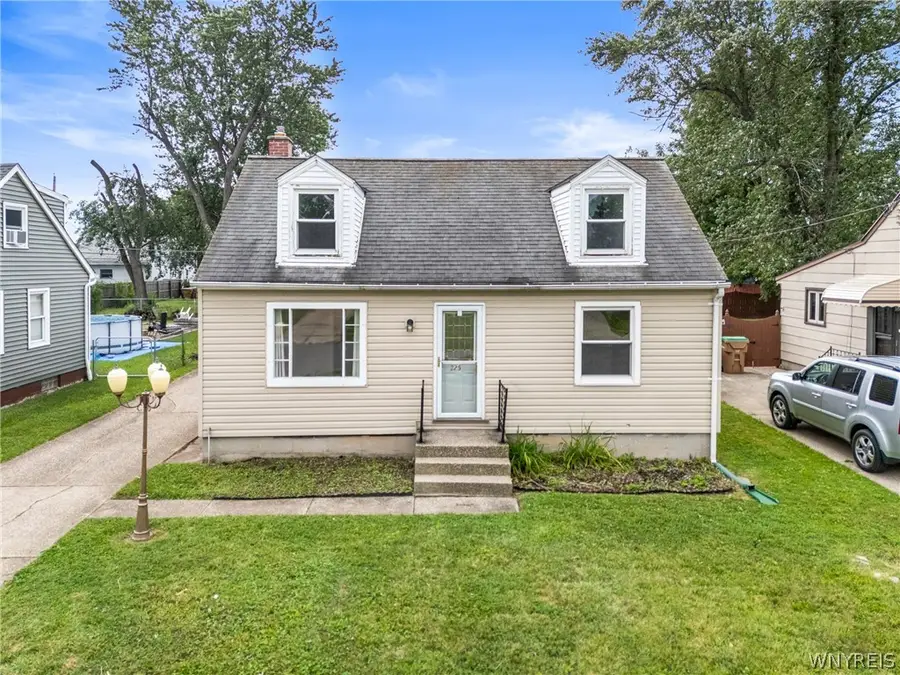 225 Beale Avenue, Cheektowaga, NY 14225 - #2