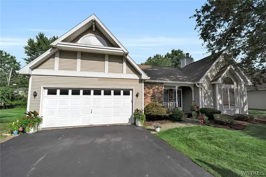 12 Village Gate Court, Williamsville, NY 14221 - #2