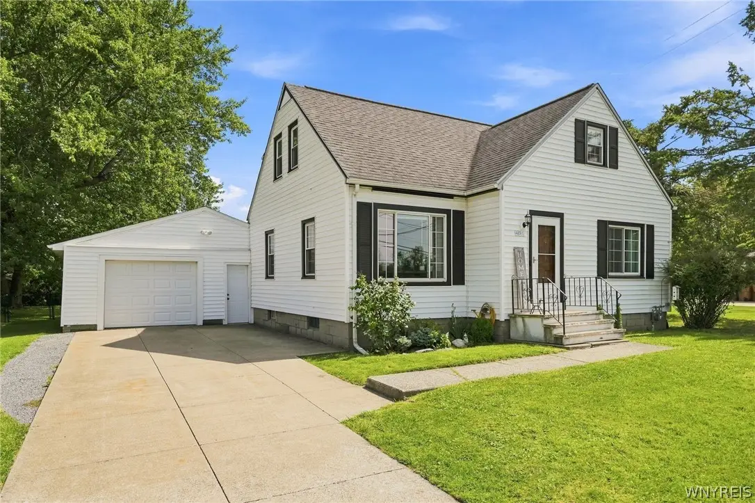 401 Borden Road, West Seneca, NY 14224 - #1
