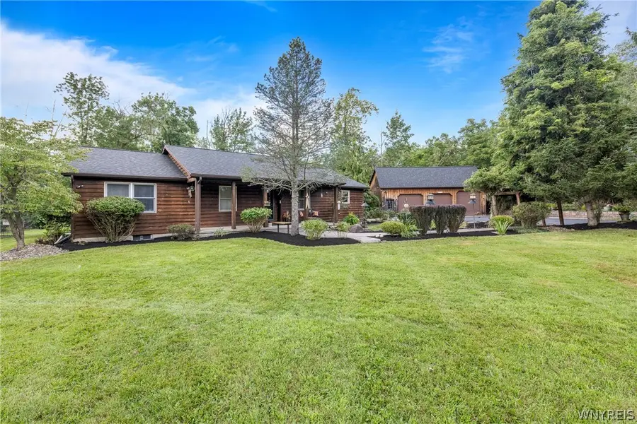 5900 Creekview Drive, Clarence Center, NY 14032 - #2