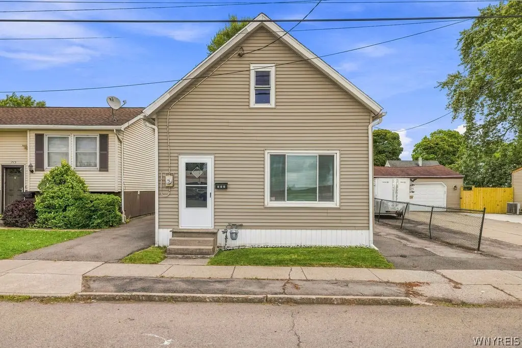 711 S Ogden Street, Buffalo, NY 14206 - #1
