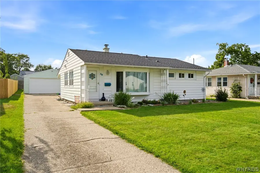 38 Meadow Lea Drive, Buffalo, NY 14226 - #3