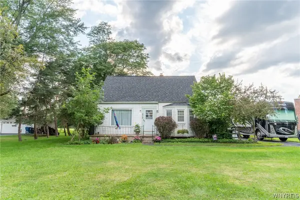 212 Country Parkway, Buffalo, NY 14221