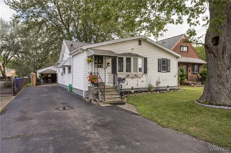 196 Indian Church Road, Buffalo, NY 14210 - #2
