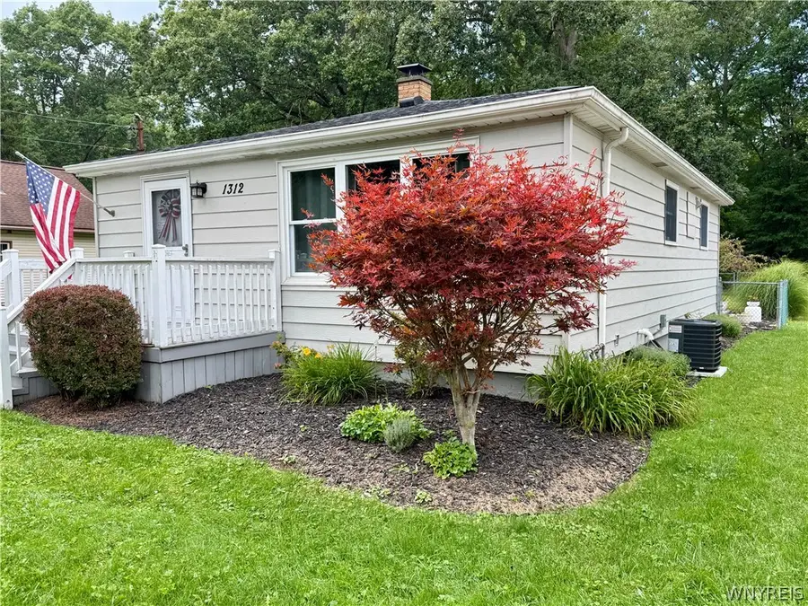 1312 Sherwood Avenue, North Tonawanda, NY 14120 - #3