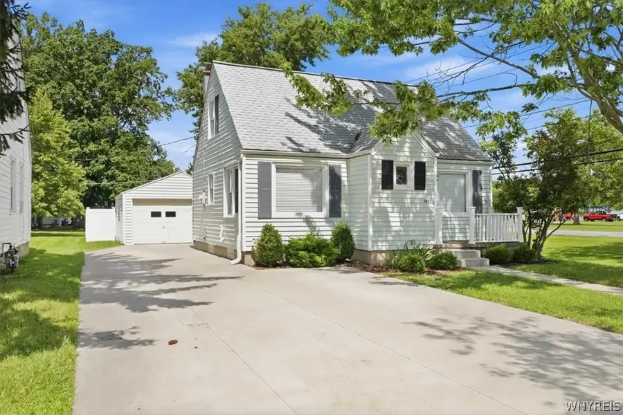 1803 Huth Road, Grand Island, NY 14072 - #2