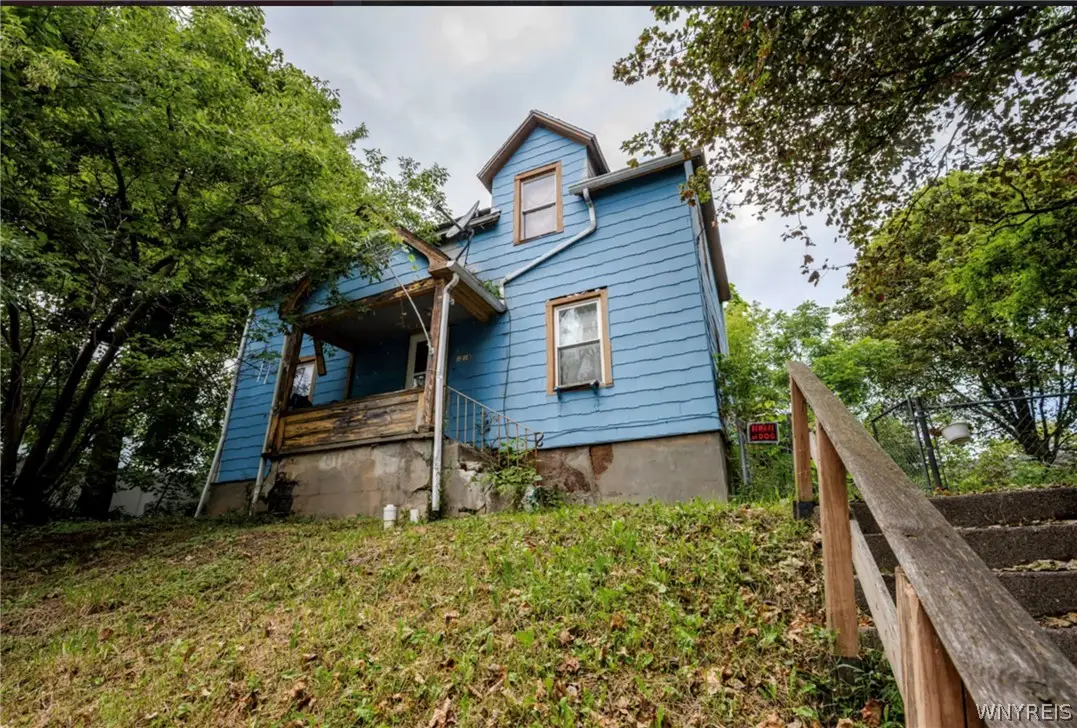 1218 College Avenue, Niagara Falls, NY 14305 - #1