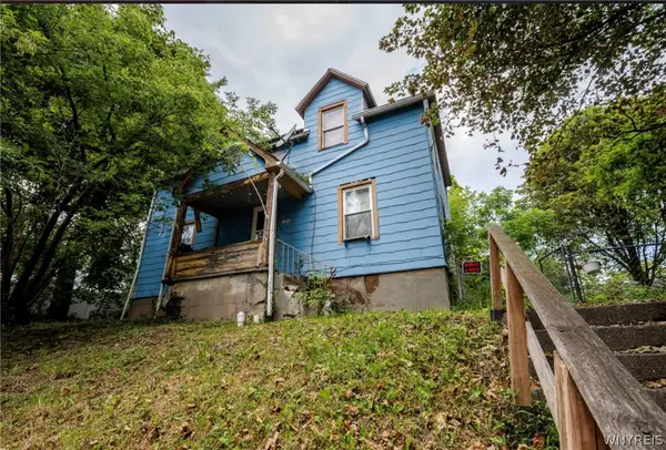 1218 College Avenue, Niagara Falls, NY 14305