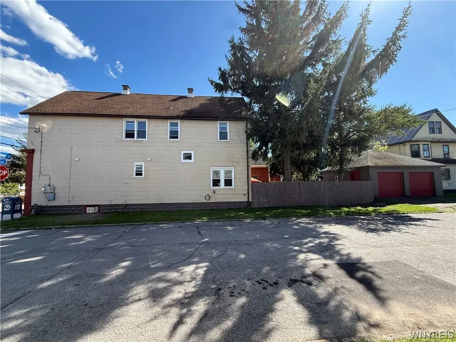 189 Center Street, Lackawanna, NY 14218 - #3
