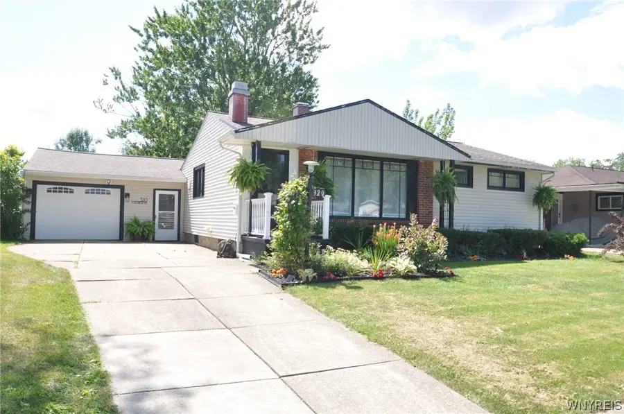 320 Yorkshire Road, Tonawanda, NY 14150 - #2