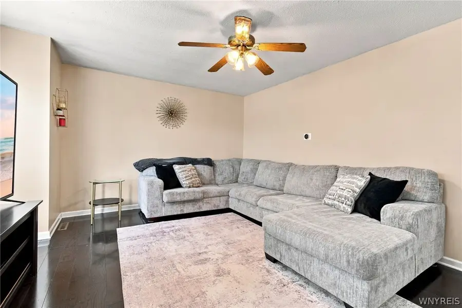 2146 Langdon Road, Ransomville, NY 14131 - #3