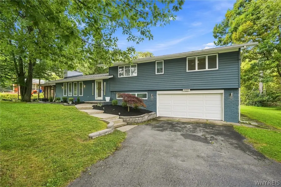 4690 Boncrest Drive W, Buffalo, NY 14221 - #2