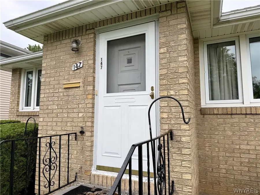 147 Maplegrove Ave, Tonawanda, NY 14150 - #2