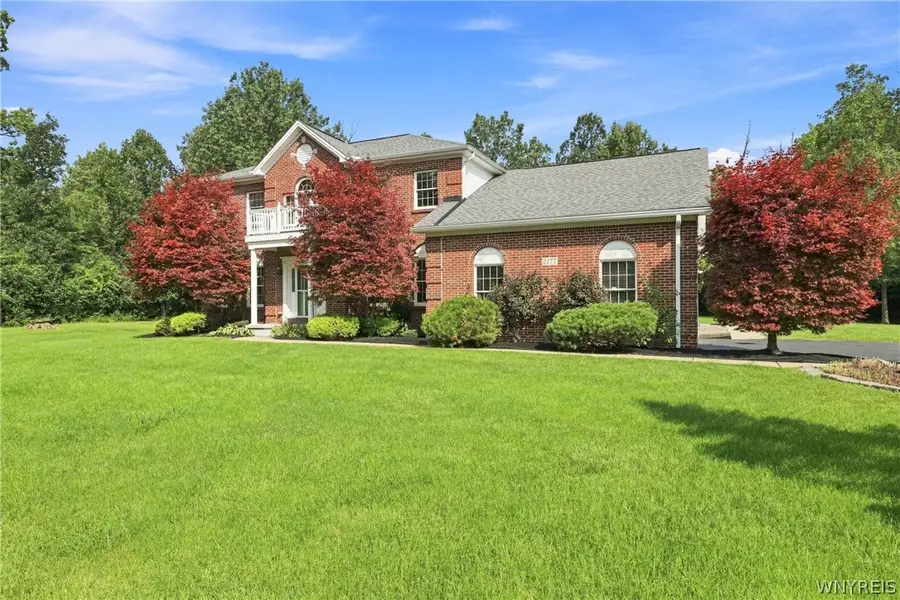 2177 Ferry Road, Grand Island, NY 14072 - #2