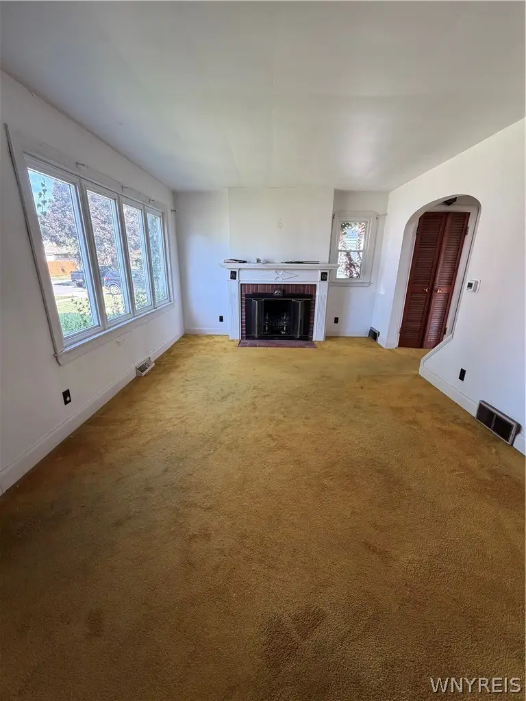 553 Woodland Drive, Buffalo, NY 14223 - #2