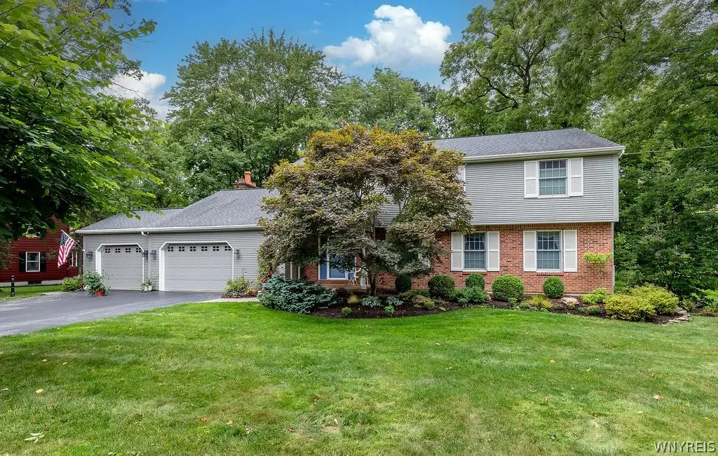 25 Timberlake Drive, Orchard Park, NY 14127 - #1