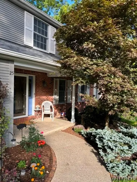 25 Timberlake Drive, Orchard Park, NY 14127 - #3