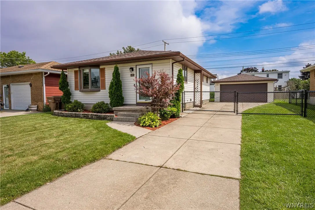 121 Saint Felix Avenue, Buffalo, NY 14227 - #1