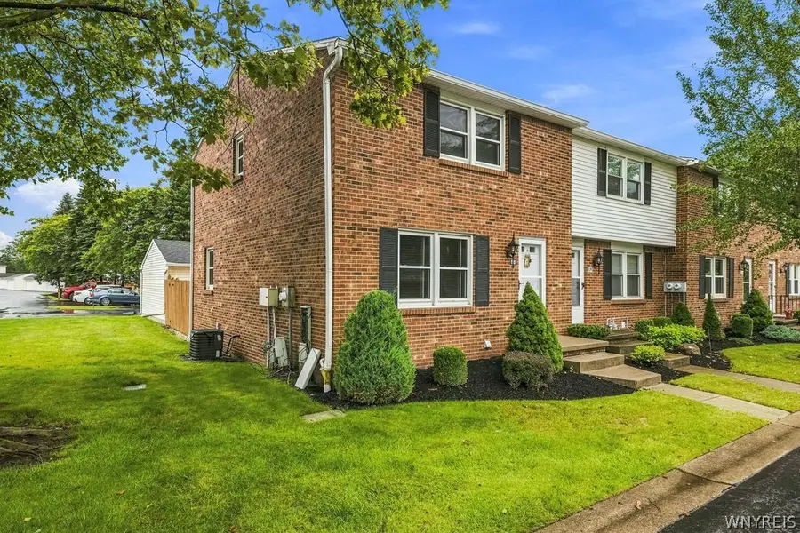 340 Wimbledon Court, Buffalo, NY 14224 - #2