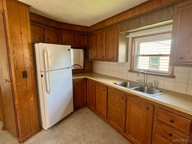 37 Golden Pond, Akron, NY 14001 - #2