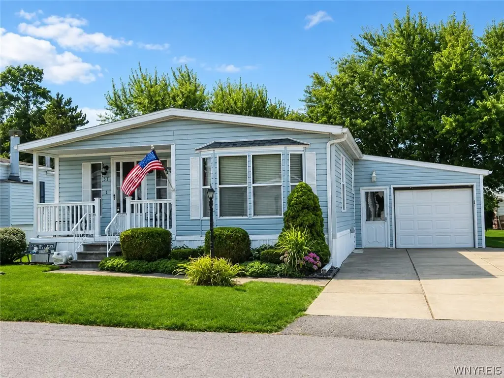 37 Brookridge Drive, Hamburg, NY 14075 - #1