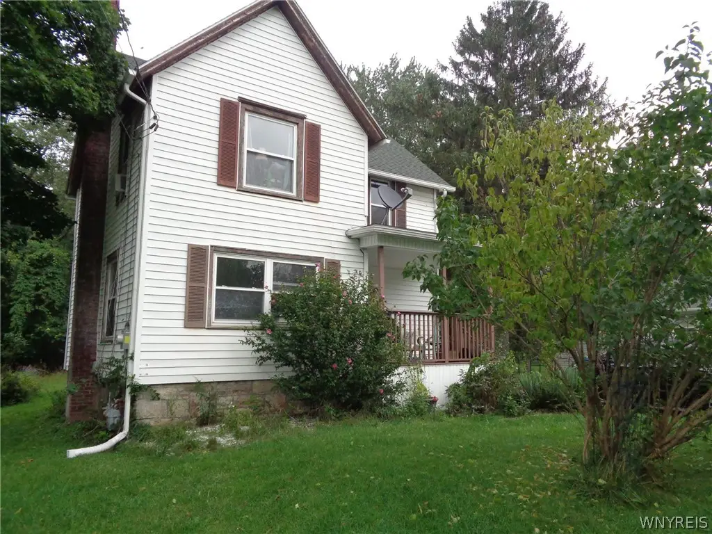429 E Oak Orchard Street, Medina, NY 14103 - #1