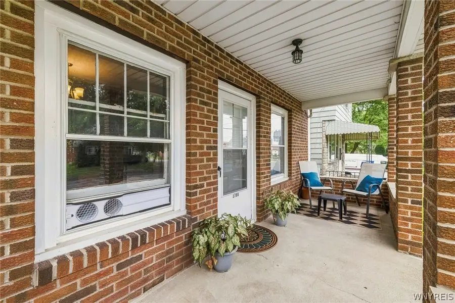 2788 Monroe Avenue, Niagara Falls, NY 14303 - #3