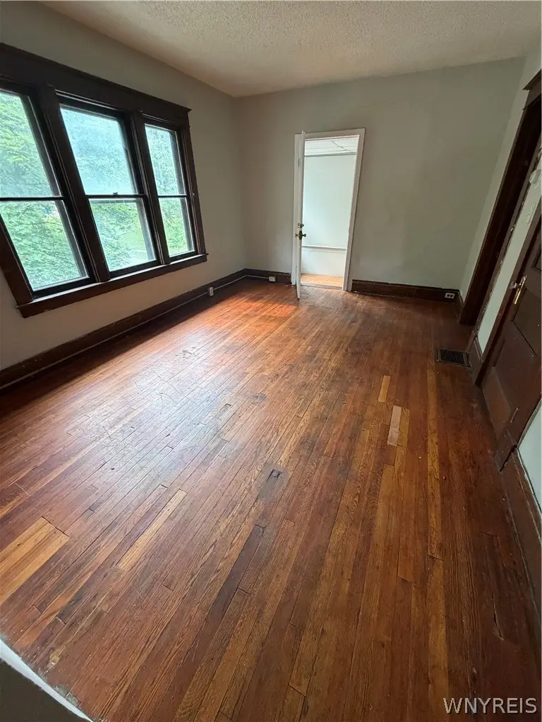 33 Tyler Street, Buffalo, NY 14214 - #3