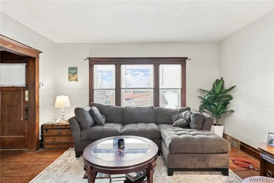 31 Harvard Pl, Buffalo, NY 14209 - #3