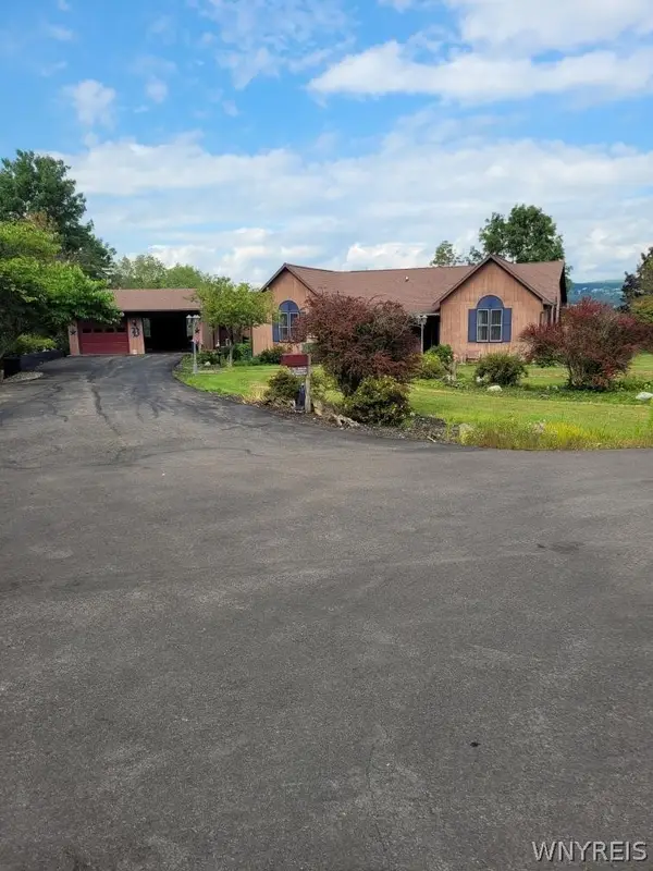 18 Logans Run, Dryden, NY 13053