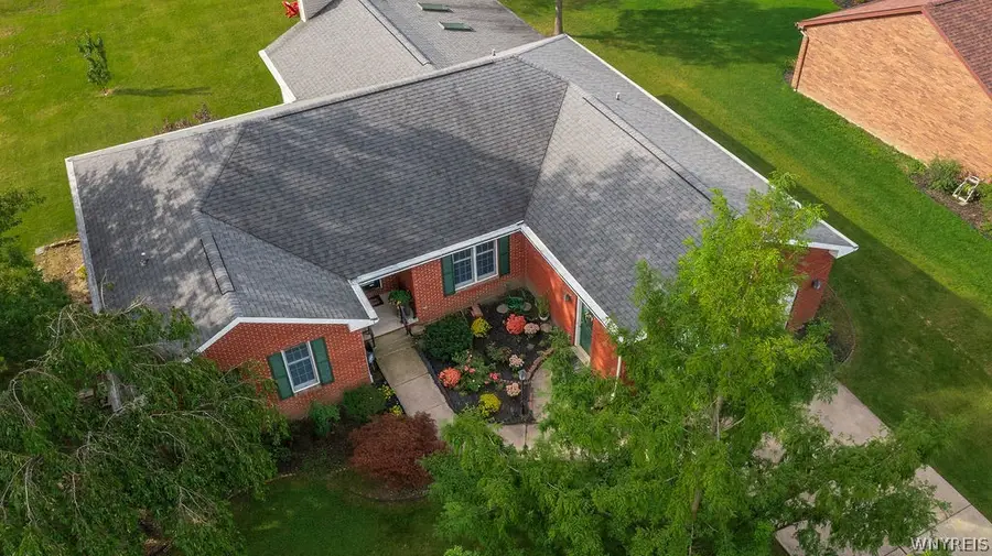42 Trails End, Grand Island, NY 14072 - #2