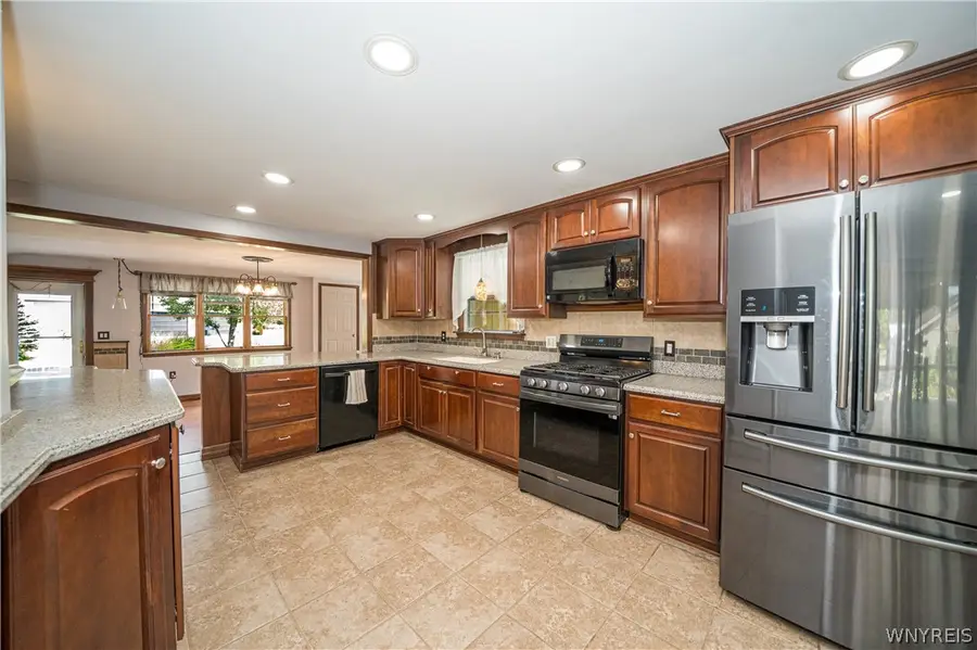 514 New Road, East Amherst, NY 14051 - #2