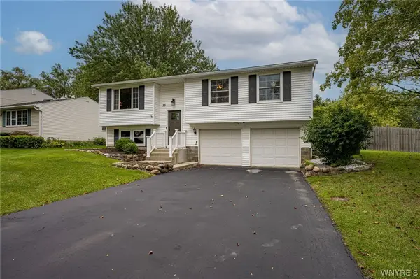 73 Chapel Glen Drive, Hamburg, NY 14075