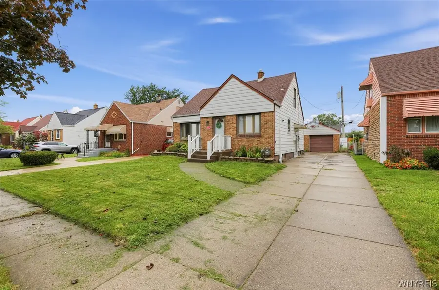 207 Renwood Avenue, Buffalo, NY 14217 - #2