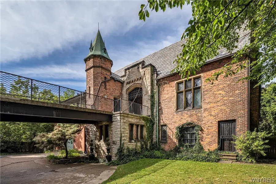 21 Mayfair Lane, Buffalo, NY 14201 - #2