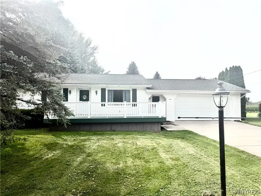 4812 Cottage Road, Lockport, NY 14094 - #3
