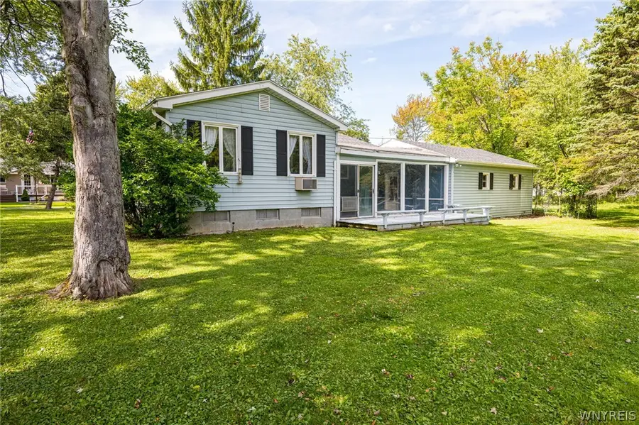 6419 Milestrip Road, Orchard Park, NY 14127 - #2