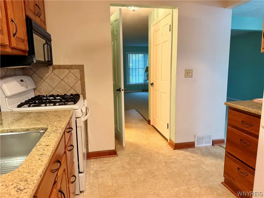 50 Carriage Drive #6, Orchard Park, NY 14127 - #2