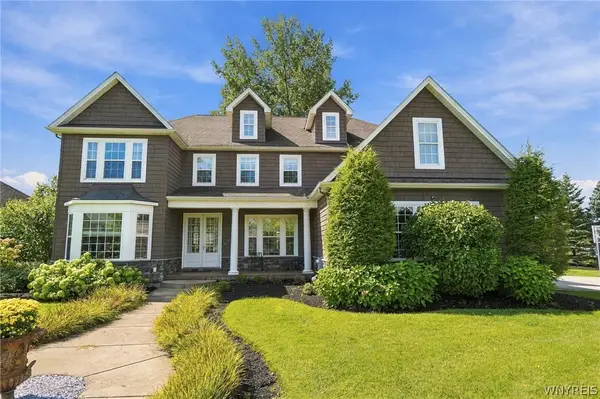 294 N Rockingham, Amherst, NY 14228